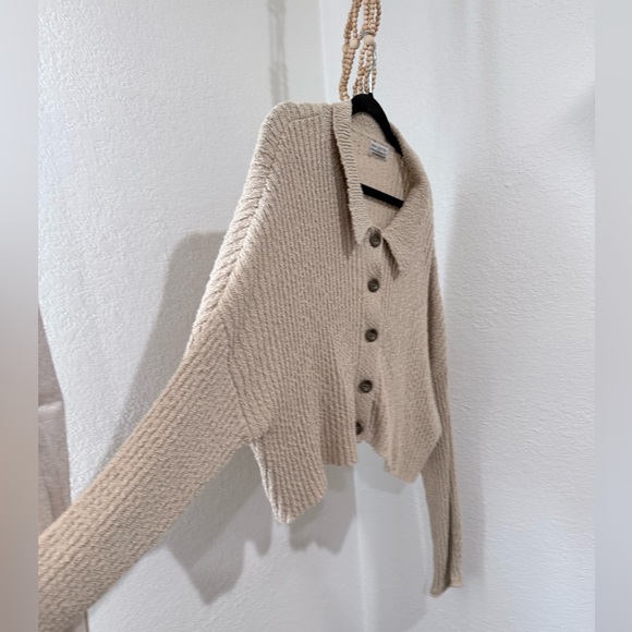 Urban Outfitters Simona Tan Ribbed Knit Sweater - Picture 2 of 6